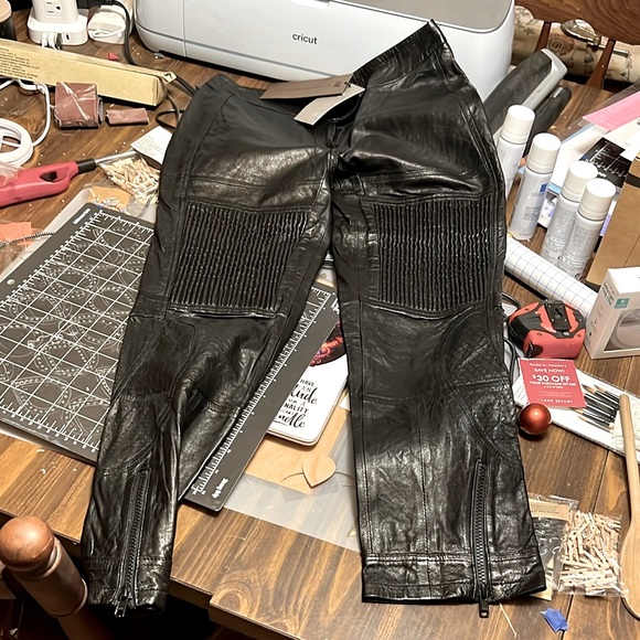 H&M black leather pants size 4 NWT - Picture 1 of 5
